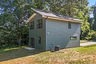 210 S Carter St, Liberty, NC 27298 - Photo 28