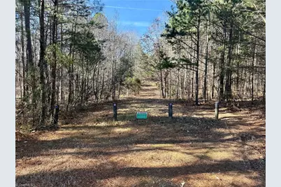 200 Harbor Drive E, Lexington, NC 27295 - Photo 14