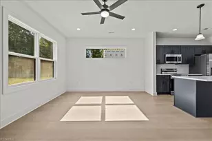 212 S Carter St, Liberty, NC 27298 - Photo 8