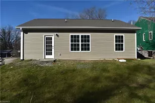 1015 Sharon St, High Point, NC 27260 - Photo 2