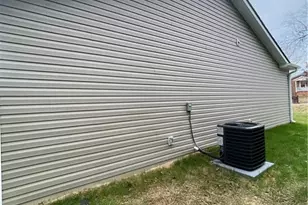 1015 Sharon St, High Point, NC 27260 - Photo 24