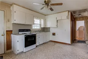 513 Ridgecrest Dr, High Point, NC 27262 - Photo 14