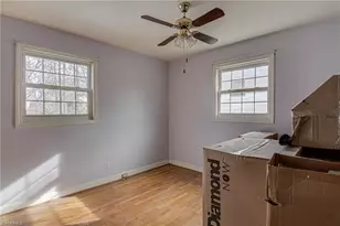 513 Ridgecrest Dr, High Point, NC 27262 - Photo 10