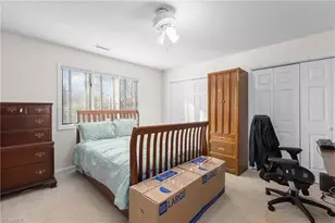 2016 Candelar Dr, High Point, NC 27265 - Photo 28