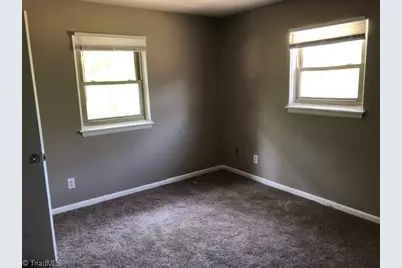 407 Sykes Avenue #D, Greensboro, NC 27405 - Photo 6