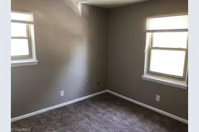 407 Sykes Avenue #D, Greensboro, NC 27405 - Photo 8