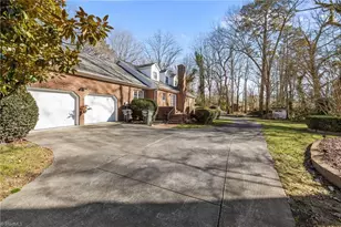 2404 Saddle Club Rd, Burlington, NC 27215 - Photo 4