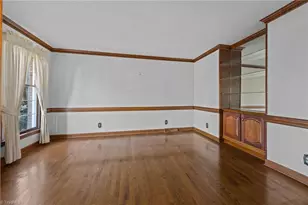 2404 Saddle Club Rd, Burlington, NC 27215 - Photo 8