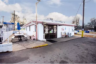 9140 Nc Highway 90 E, Stony Point, NC 28678 - Photo 46