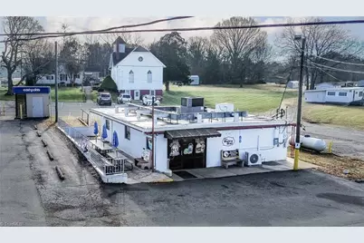 9140 Nc Highway 90 E, Stony Point, NC 28678 - Photo 2