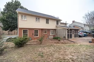 906 Chatfield Dr, Greensboro, NC 27410 - Photo 38