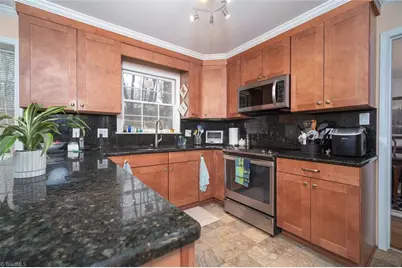 906 Chatfield Drive, Greensboro, NC 27410 - Photo 16