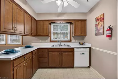 2300 Gordon Road, High Point, NC 27265 - Photo 14