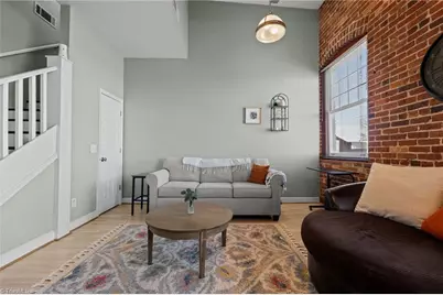 801 W McGee Street #20, Greensboro, NC 27401 - Photo 8