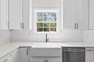 3903 Daye Dr, Greensboro, NC 27407 - Photo 12