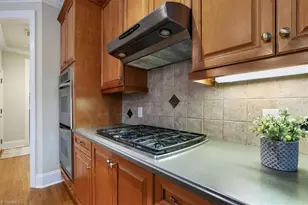 19 Middlefield Ct, Greensboro, NC 27455 - Photo 18