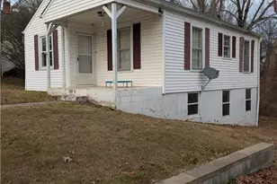 165 Harris Ave, Elkin, NC 28621 - Photo 4