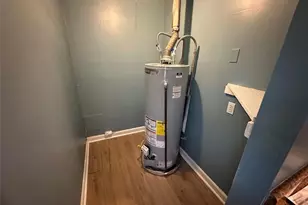 1405 Cypress St, Greensboro, NC 27405 - Photo 14