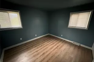 1405 Cypress St, Greensboro, NC 27405 - Photo 2