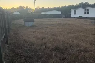 270 Meadowfield Cir, Aberdeen, NC 28315 - Photo 8