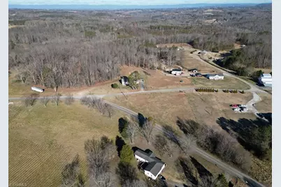 103 Simmons Farm Lane, Ararat, NC 27007 - Photo 34
