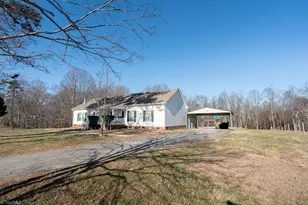 103 Simmons Farm Ln, Ararat, NC 27007 - Photo 28