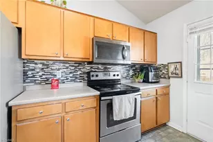 809 Banner Oak Ct, Greensboro, NC 27406 - Photo 10