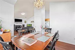 809 Banner Oak Ct, Greensboro, NC 27406 - Photo 8