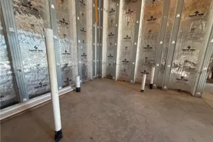 812 W Main St, Pilot Mountain, NC 27041 - Photo 28