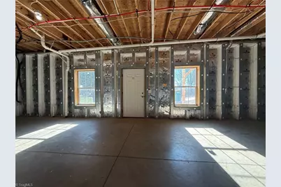 812 W Main Street, Pilot Mountain, NC 27041 - Photo 26