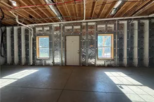 812 W Main St, Pilot Mountain, NC 27041 - Photo 26