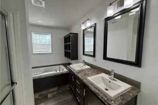 812 W Main St, Pilot Mountain, NC 27041 - Photo 12