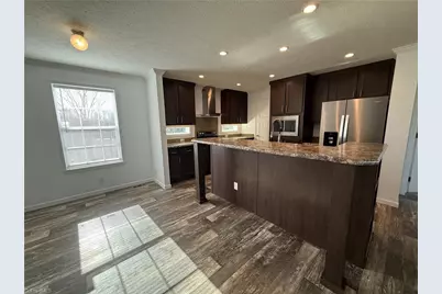 812 W Main Street, Pilot Mountain, NC 27041 - Photo 6