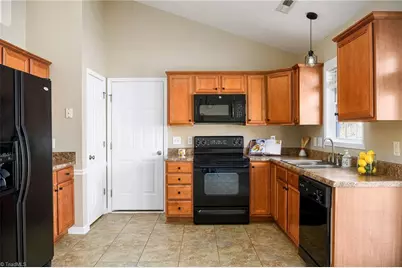 431 Mallard View Lane, Winston-Salem, NC 27127 - Photo 6