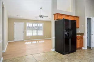 431 Mallard View Ln, Winston-Salem, NC 27127 - Photo 8