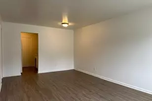 1815 McKnight Mill Rd, Greensboro, NC 27405 - Photo 2