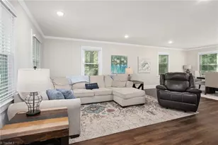 105 Cottonwood Dr, Jamestown, NC 27282 - Photo 12