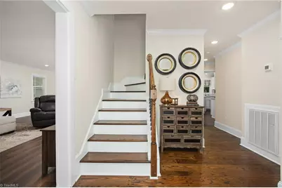 105 Cottonwood Drive, Jamestown, NC 27282 - Photo 10