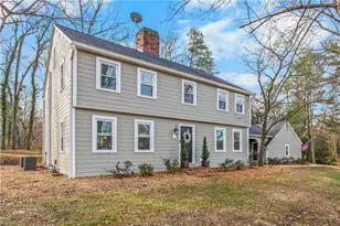 105 Cottonwood Dr, Jamestown, NC 27282 - Photo 2