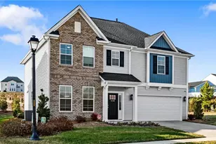 2130 Beechwood Vw Dr, Winston-Salem, NC 27106 - Photo 2