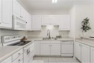 6941 Hanesbrook Circle #204, Clemmons, NC 27012 - Photo 6