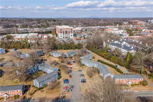 2511 Miller Park Cir, Winston-Salem, NC 27103 - Photo 2