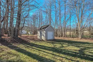 8475 Hunting Ct, Stokesdale, NC 27357 - Photo 24