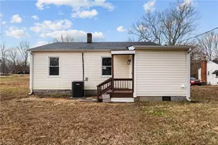 112 Holman St, Mocksville, NC 27028 - Photo 28
