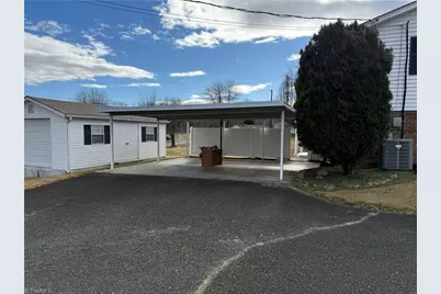 138 Highland Avenue, Mount Airy, NC 27030 - Photo 6