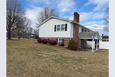 138 Highland Avenue, Mount Airy, NC 27030 - Photo 4