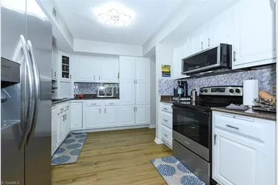 2429 Cypress Court, High Point, NC 27265 - Photo 8