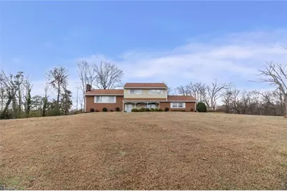 387 Ledford Circle, High Point, NC 27265 - Photo 2