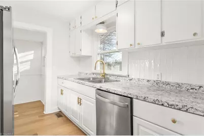 310 Somers Avenue, Burlington, NC 27215 - Photo 2