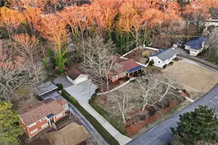 2410 Madison Ave, Greensboro, NC 27403 - Photo 32